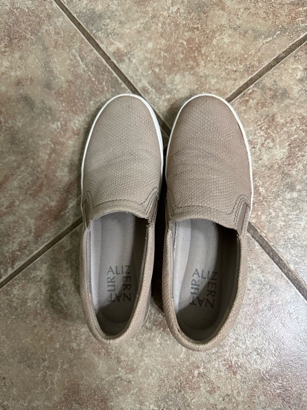 Naturalizer Womens Slip-On Sneakers in Taupe